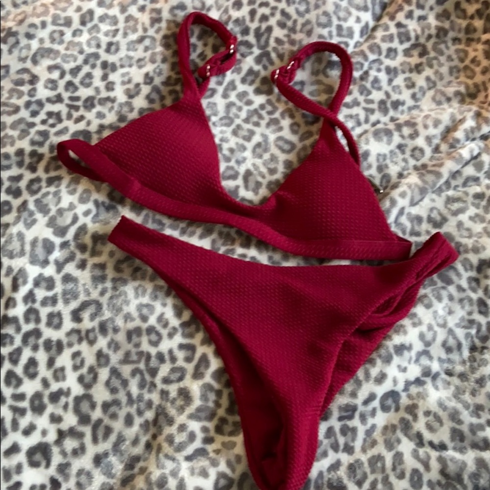Low waisted bikini set